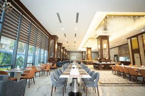 Restaurant - Cua Dong Luxury Hotel (Vinh)