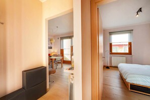 2 bedrooms, iron/ironing board, free WiFi - Dimora Madon nina - quiet location in Lazise (Lazise)