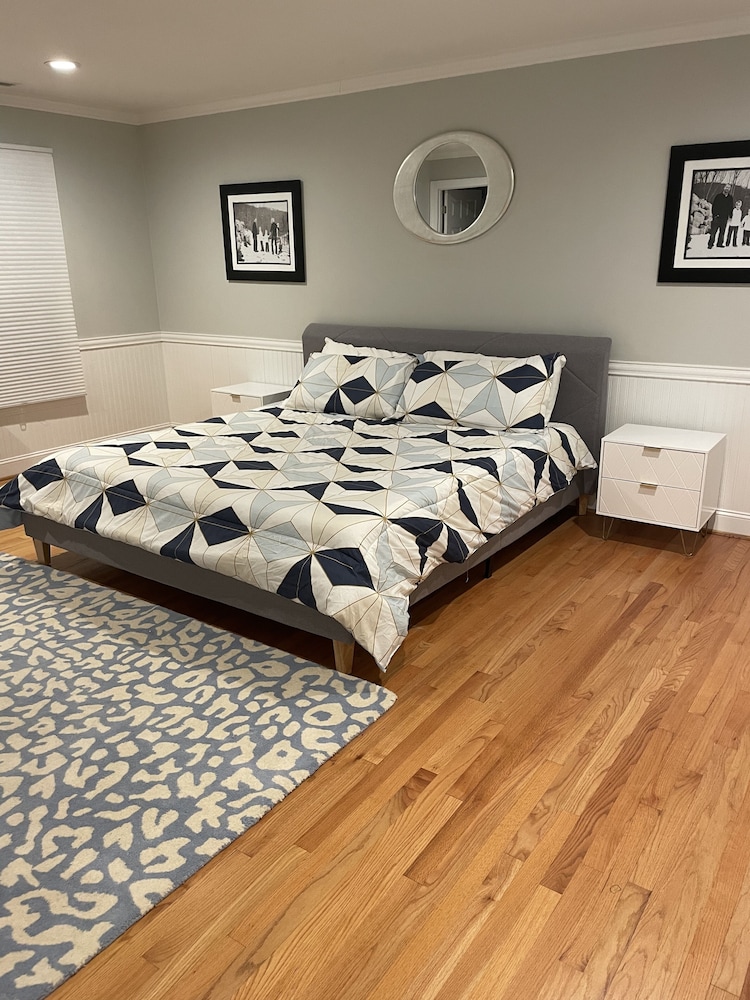 2023 Virginia Tech Graduation Home with Mountain Views 4 miles to VT