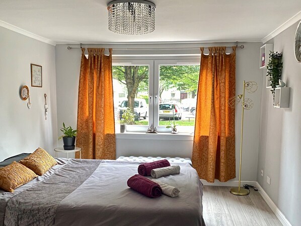 2 Schlafzimmer, Bügeleisen/Bügelbrett, WLAN, Bettwäsche