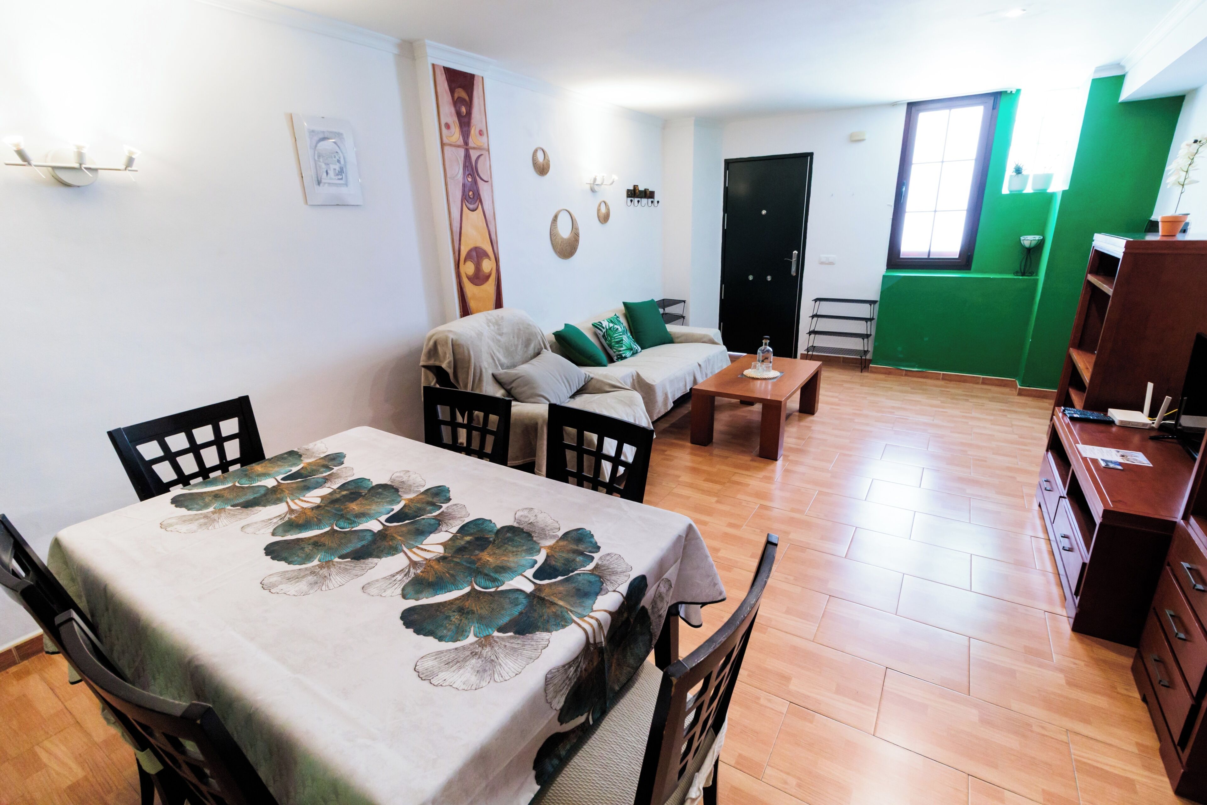 Frigiliana 3-bed Apartment- Sleeps 8 - Frigiliana