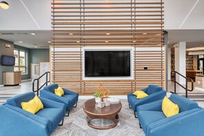 Lobby - Trendy Brighton Studio w/ W/D, Gym, near T, Shops + Dining, by Blueground (Boston)