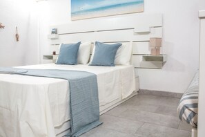 2 Schlafzimmer, Bügeleisen/Bügelbrett