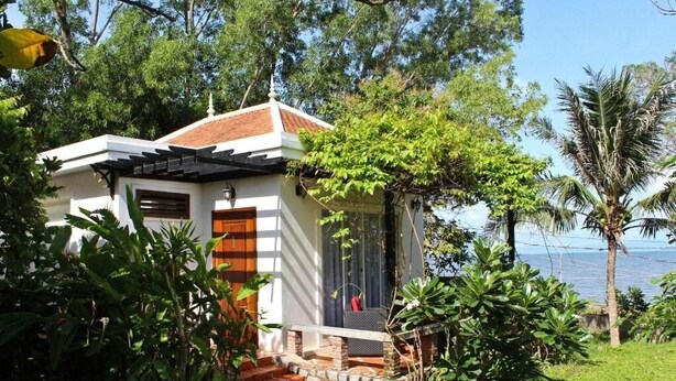 Bungalow Mewah, pemandangan laut | Meja kerja, ruang kerja ramah laptop, dan tirai kedap cahaya