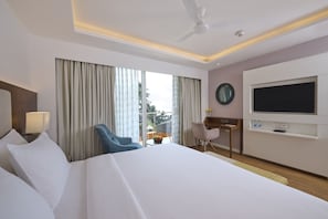 Superior-rum - 1 kingsize-säng | Sängtillbehör av högsta kvalitet och minibar