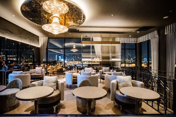 Bar (en la propiedad)