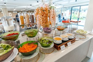Tägliches kontinentales Frühstück gegen Gebühr
