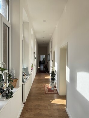 Interior - Holiday Apartment "150 Qm Luxus Im Zentrum" with Home Office Space & Wi-Fi (Hameln)