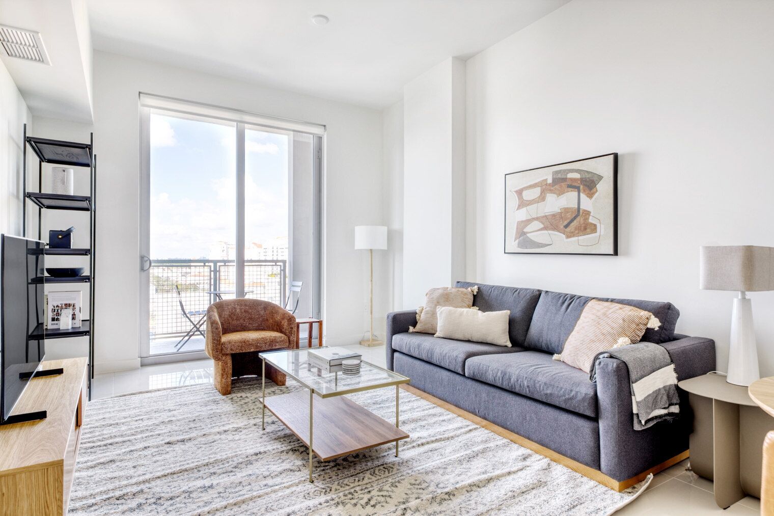 Bright Coral Gables 1BR w/ W/D & Pool, nr Miracle Mile, by Blueground