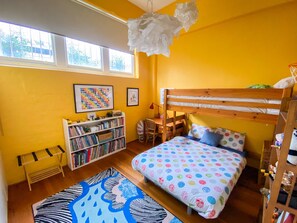 3 bedrooms, desk, iron/ironing board, travel cot