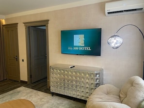 1 bedroom, desk, soundproofing, free WiFi