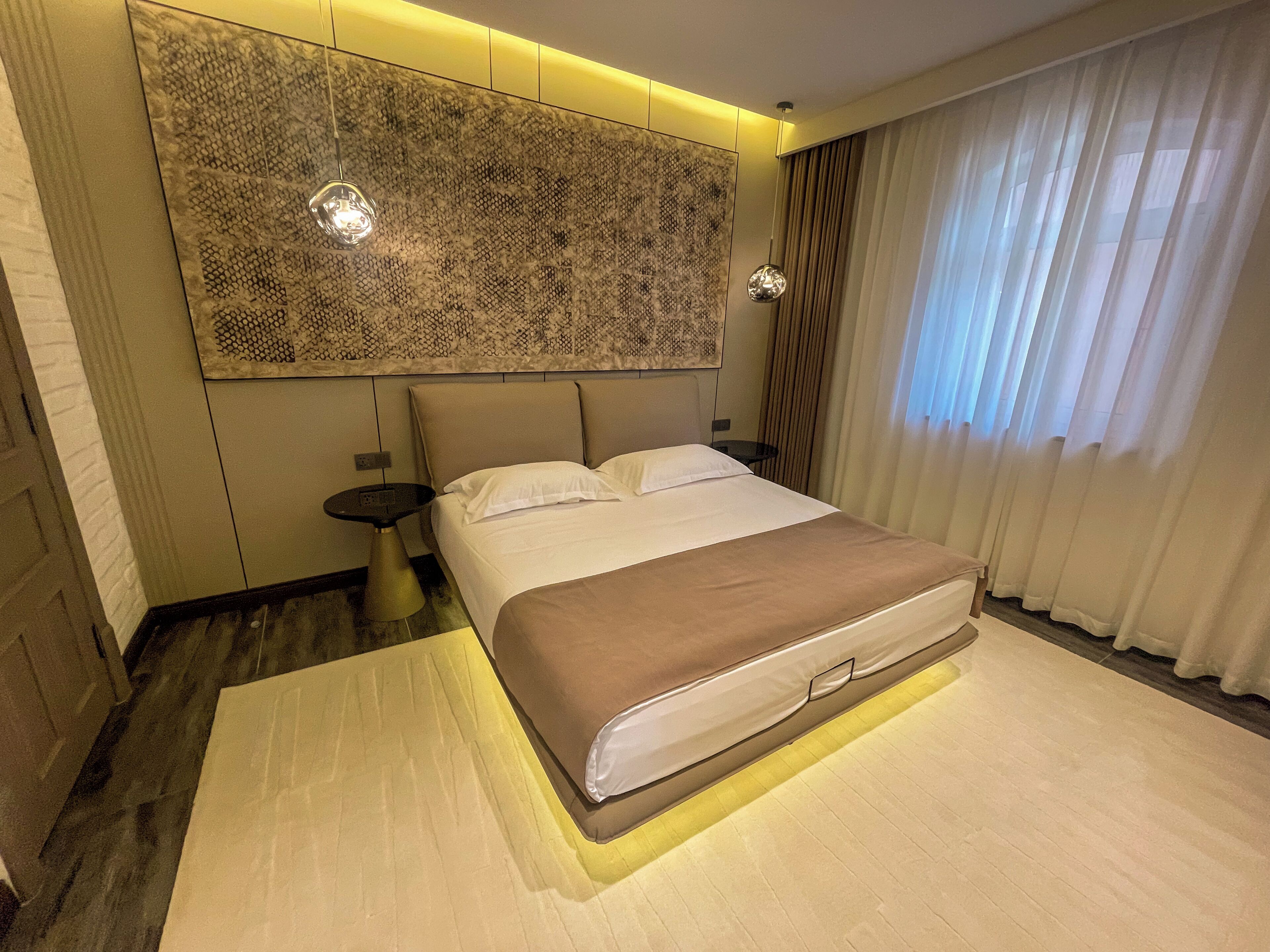 Elite-Ferienhütte | Hochwertige Bettwaren, Daunenbettdecken, Minibar, Schreibtisch