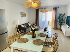 Interior - 422 Quiet, beautiful flat with sea view, wifi (Playa Paraiso)