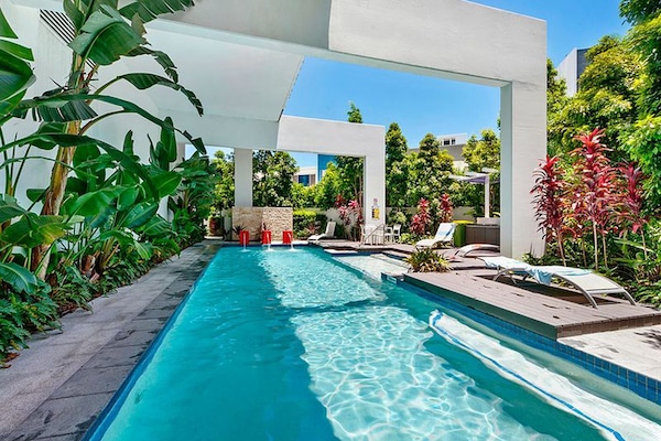 Kolam renang outdoor