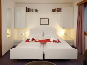 1 bedroom, travel cot, free WiFi - Lovely apartment for 2 people with WIFI, TV and pets allowed (Grindelwald)