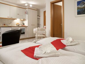 1 bedroom, travel cot, free WiFi - Nice apartment for 2 people with WIFI, TV and pets allowed (Grindelwald)