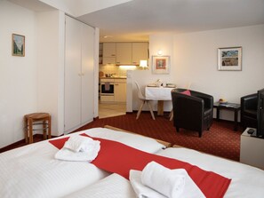 1 bedroom, travel cot, free WiFi - Nice apartment for 2 people with WIFI, TV, balcony and pets allowed (Grindelwald)