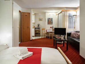 1 bedroom, travel cot, free WiFi - Cosy apartment for 2 guests with WIFI, TV and pets allowed (Grindelwald)