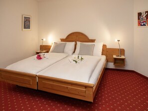 1 bedroom, travel cot, free WiFi - Lovely apartment for 2 guests with WIFI, TV, balcony and pets allowed (Grindelwald)