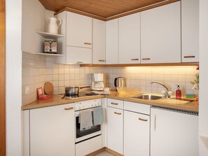 Oven, highchair