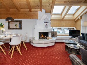 Dining - Beautiful apartment for 2 people with WIFI, TV, balcony and pets allowed (Grindelwald)