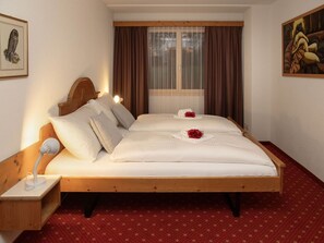 2 bedrooms, travel cot, free WiFi - Nice apartment for 4 people with WIFI, TV, terrace and pets allowed (Grindelwald)