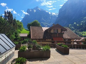 Exterior - Nice apartment for 4 people with WIFI, TV, terrace and pets allowed (Grindelwald)