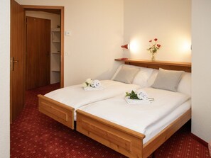 2 bedrooms, travel cot, free WiFi - Nice apartment for 4 people with WIFI, TV, terrace and pets allowed (Grindelwald)