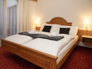 3 bedrooms, travel cot, free WiFi - Lovely apartment for 6 people with WIFI, TV, terrace and pets allowed (Grindelwald)