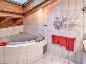 Bathroom - Beautiful apartment for 6 guests with WIFI, TV, balcony and pets allowed (Grindelwald)