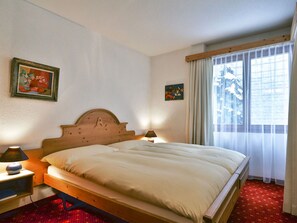 3 bedrooms, travel cot, free WiFi - Nice apartment for 8 people with WIFI, TV, terrace and pets allowed (Grindelwald)
