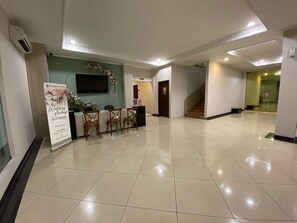 Living area - Hotel Binong (Curug)