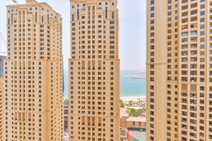 View from property - Luxury JBR Palace! - Sea View - Free Beach Resorts Access! (Dubai)