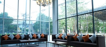 lucky Elephant Hotel