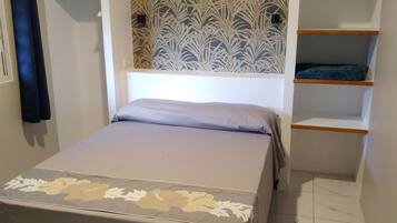 2 bedrooms, soundproofing, iron/ironing board, WiFi