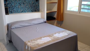 2 bedrooms, soundproofing, iron/ironing board, WiFi