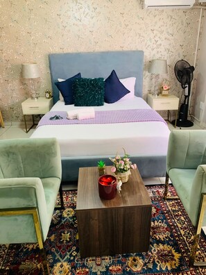 Superior Single Room | Iron/ironing board, free WiFi