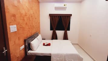 3 bedrooms, bed sheets