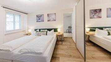 Apartment | Allergikerbettwaren, Zimmersafe, Schreibtisch
