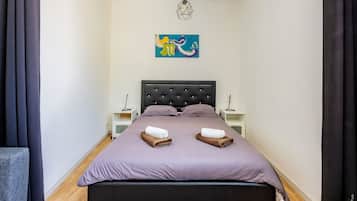 1 bedroom, iron/ironing board, WiFi, bed sheets