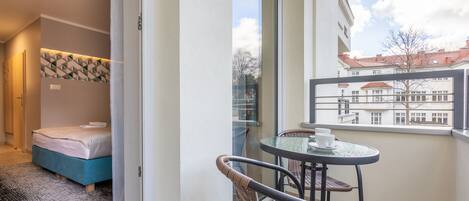 1 bedroom, desk, iron/ironing board, free WiFi
