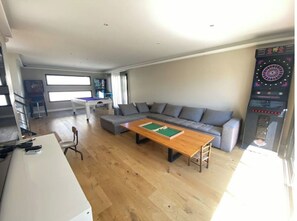 Games room - Villa with swimming pool in Narbonne (Narbonne)