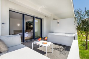 Suite-Fresh with SpaBath | Terassi/patio