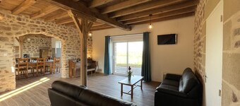 Renovated 18th century farmhouse with piano and authentic charm