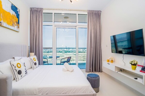 Design-studio | Silitysrauta/-lauta, ilmainen Wi-Fi, vuodevaatteet