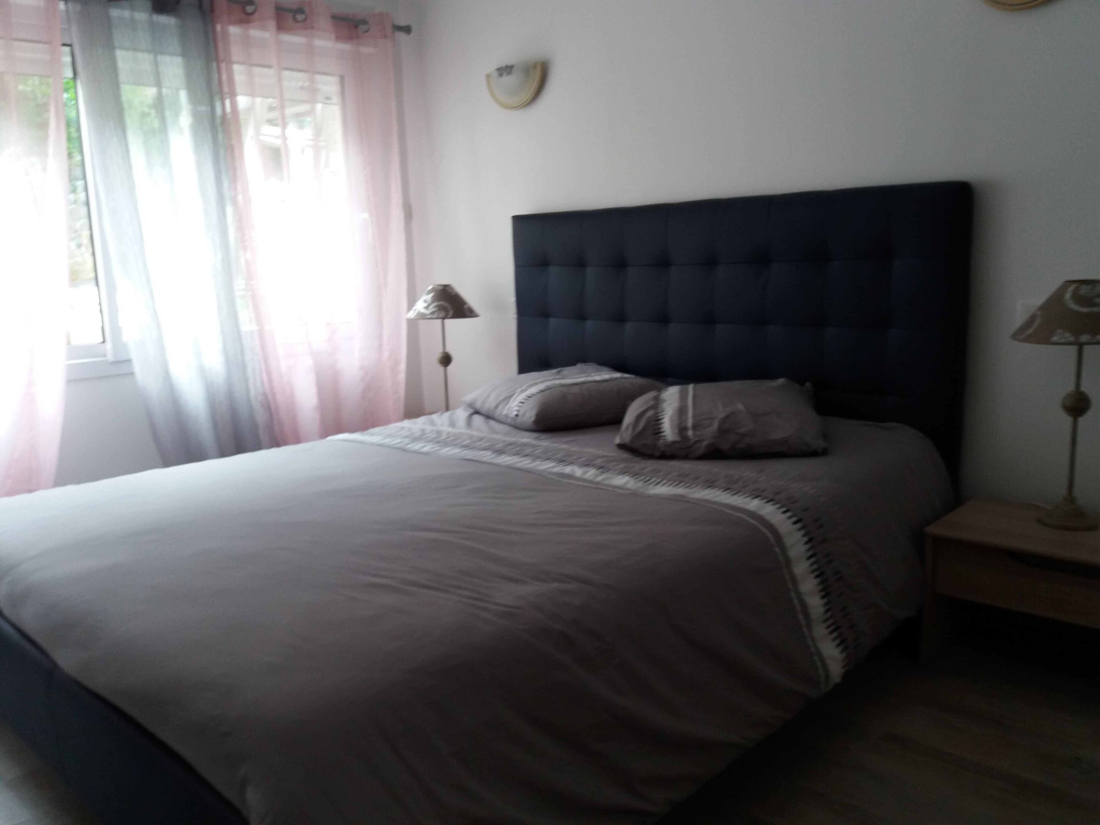 4 chambres, fer et planche à repasser, Wi-Fi gratuit