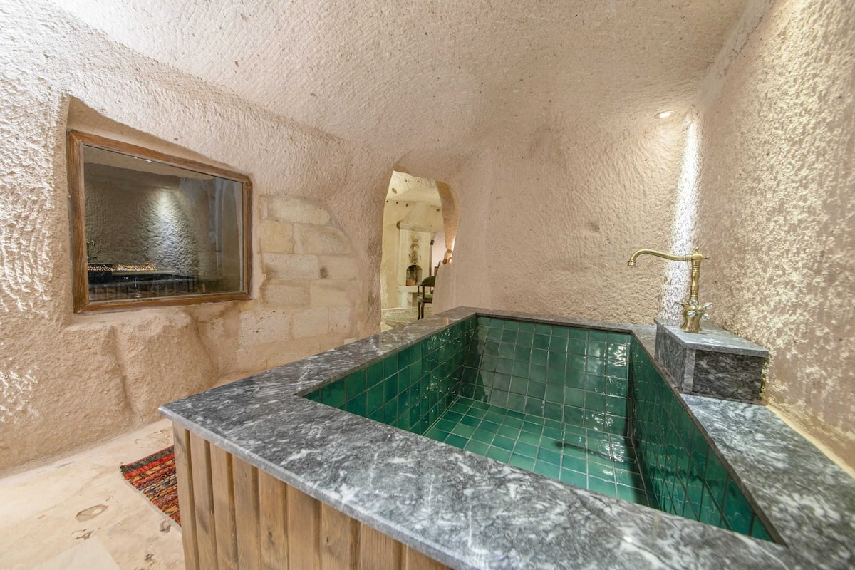 1 bedroom, premium bedding, memory-foam beds, individually decorated