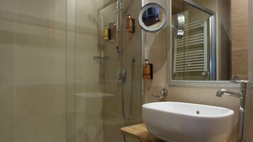 Hair dryer, bathrobes, bidet, towels