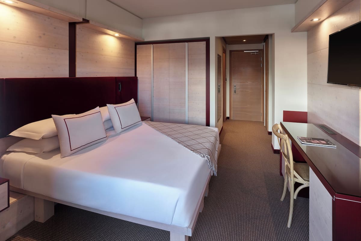 1 bedroom, minibar, in-room safe, desk