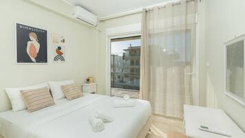 Apartment | 2 bedrooms, blackout drapes, free WiFi